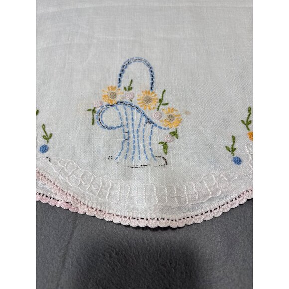 Hand Embroidered Linen Table Runner Flowers & Pink Lace Trim 38x14" - Picture 5 of 11